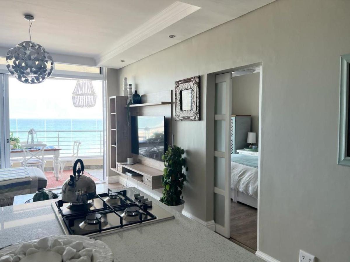 Portico 705