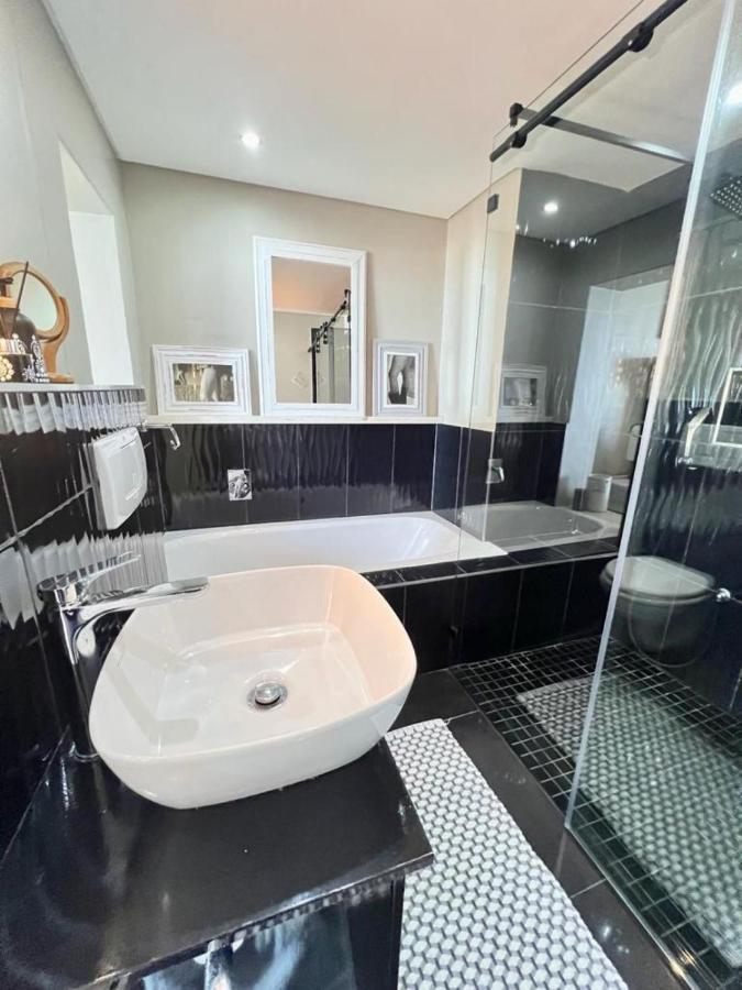 Apartment Portico 705 Cape Town